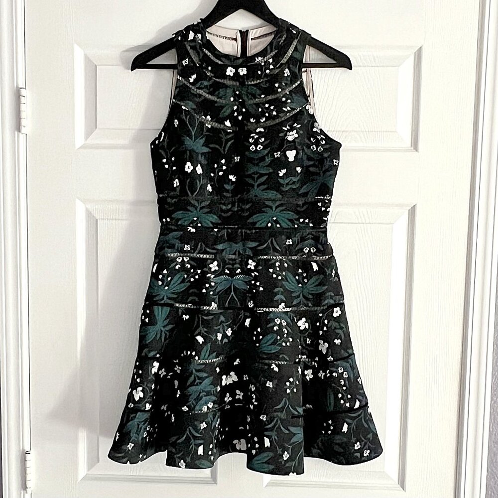 Keepsake The Label Night dance dark floral prints fit & flare dress size M NWT